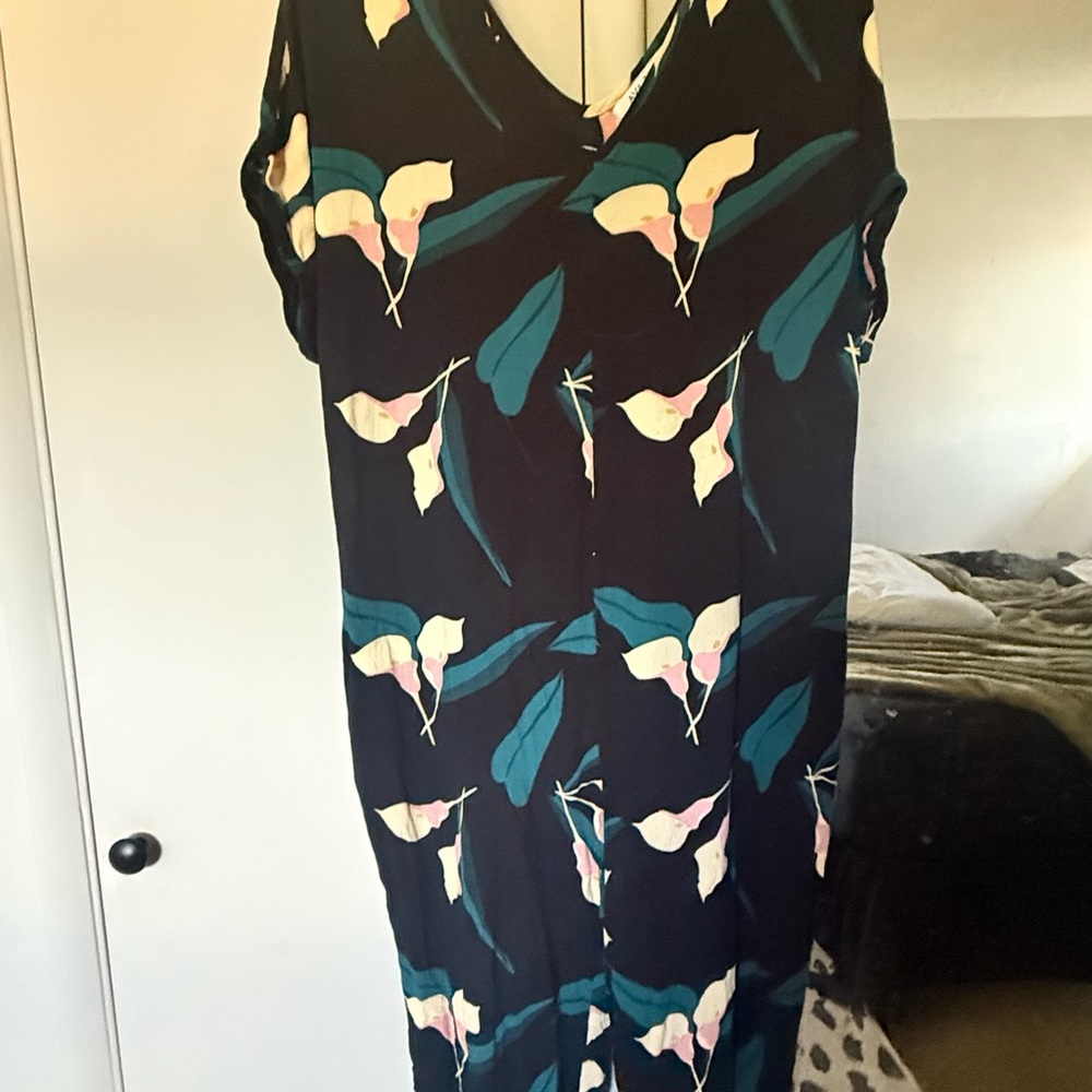 Fighting Eel Black and Teal Floral Midi Dress